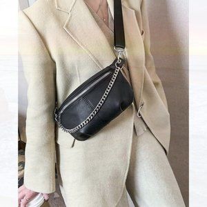 New Chain Fanny Pack Black 82